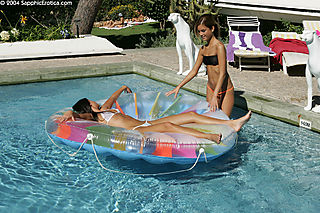 Poolside Rapture pic #10